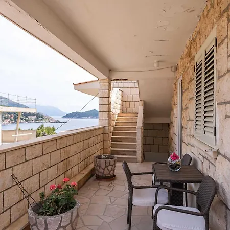Apartmán Begovica - Two Bedroom With Terrace And Sea View *
