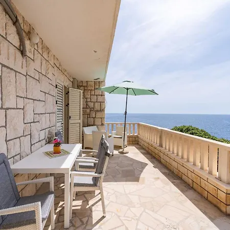 Begovica - Two Bedroom With Terrace And Sea View Dubrovnik