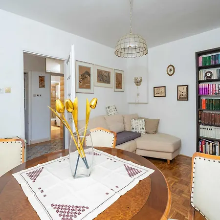 דירה Begovica - Two Bedroom With Terrace And Sea View